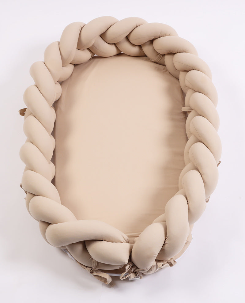 Lit cocon tressé beige