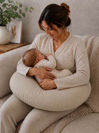 Coussin d’allaitement beige clair