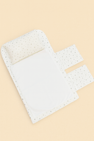 Tapis de change et organisateur étoiles beige