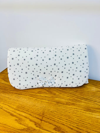 Tapis de change et organisateur étoiles gris