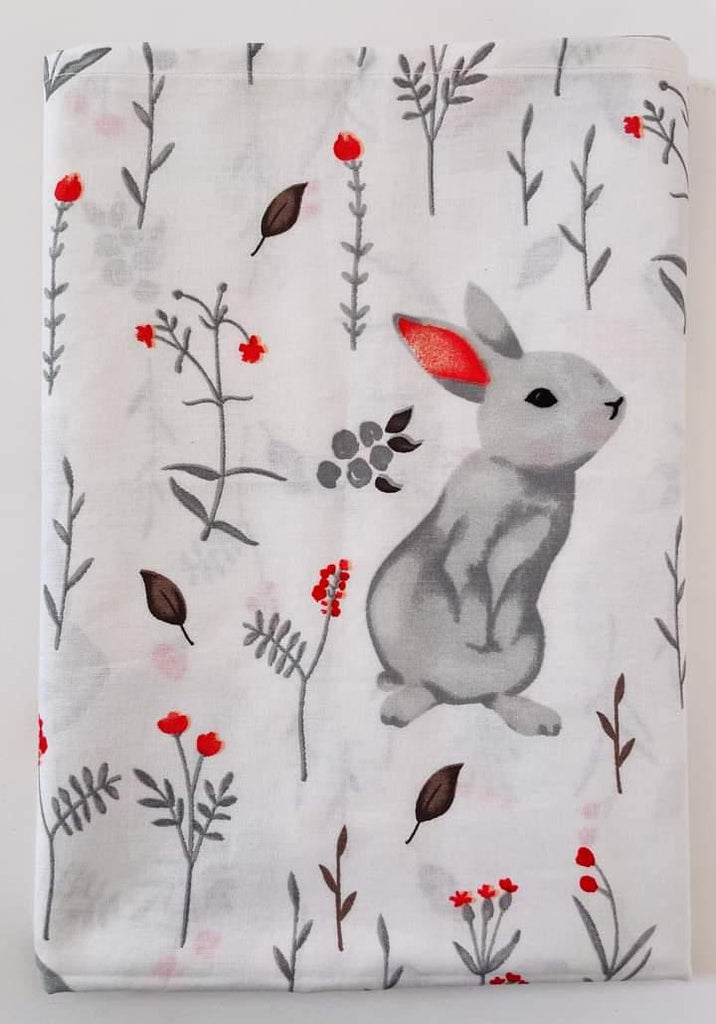 Drap plat 120 x 80 cm ( thème lapin gris)