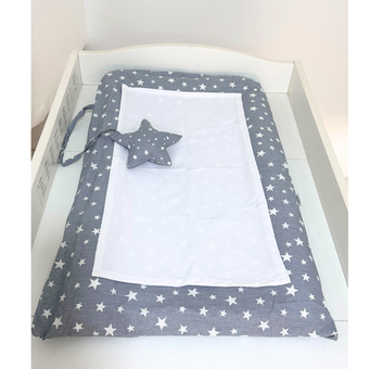 Matelas à langer imperméable avec housse gris étoiles blanc