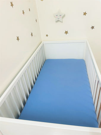 Drap housse bleu pour lit bébé 140 x 70 cm