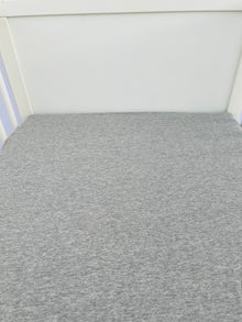 Drap housse gris chiné pour lit bébé 140 x 70 cm